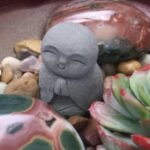 4 CM Mini Buddha Statue, Miniature Cute Little Buddha Statue, Terrarium Accessories, Tiny Monk Buddha Pray with Both Hands Figure